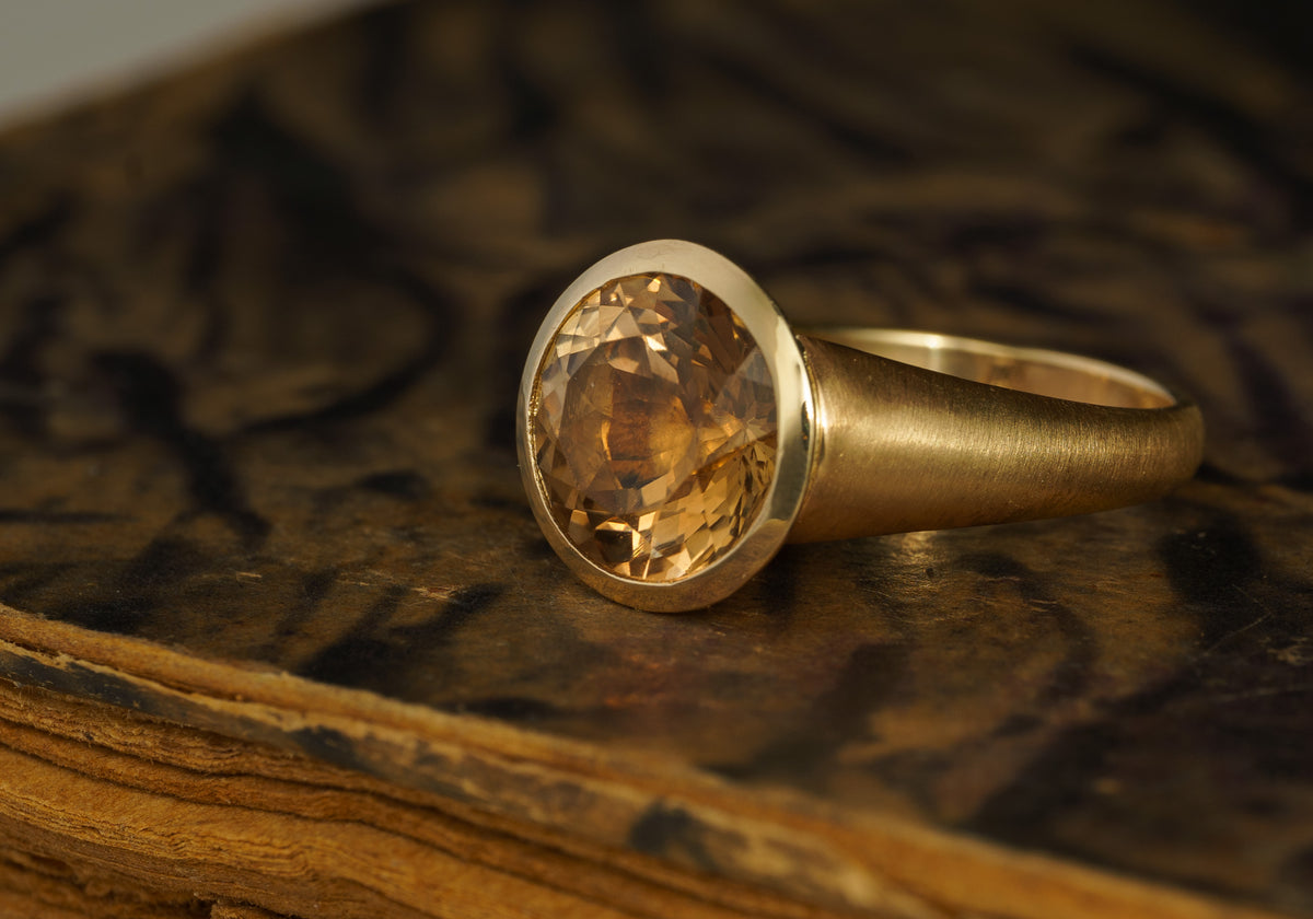 Handcrafted 14K gold ring with a natural citrine gemstone, 
sculptural designer jewellery by JYOCO Jewellery
